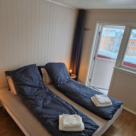 Semi-Detached House Downtown Apartment Tromso Exterior photo