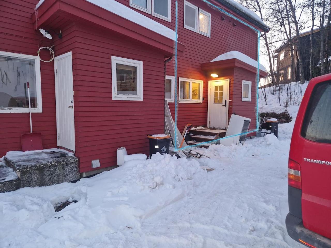 Semi-Detached House Downtown Apartment Tromso Exterior photo
